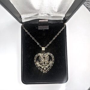 Virgin Mary Gold Heart Chain Pendant Necklace